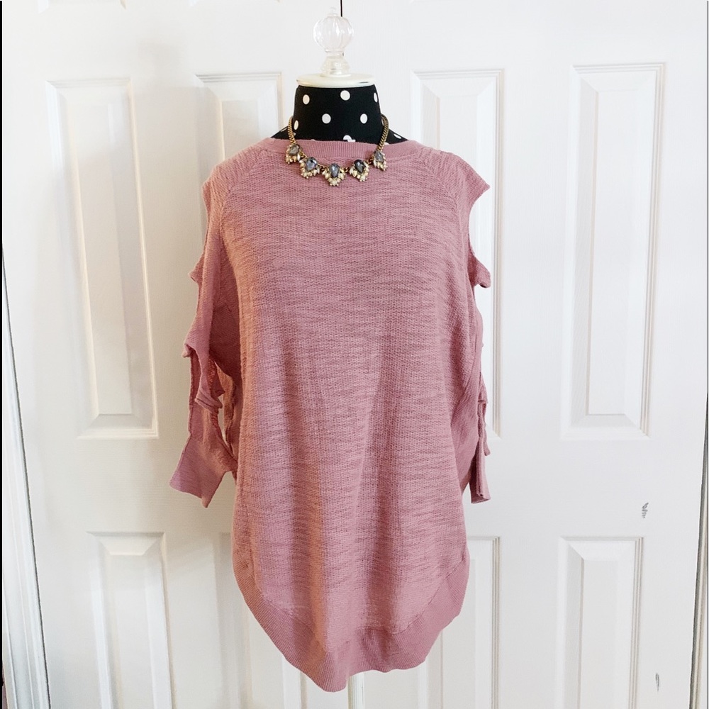 EXPRESS | pink sweater open arm detail